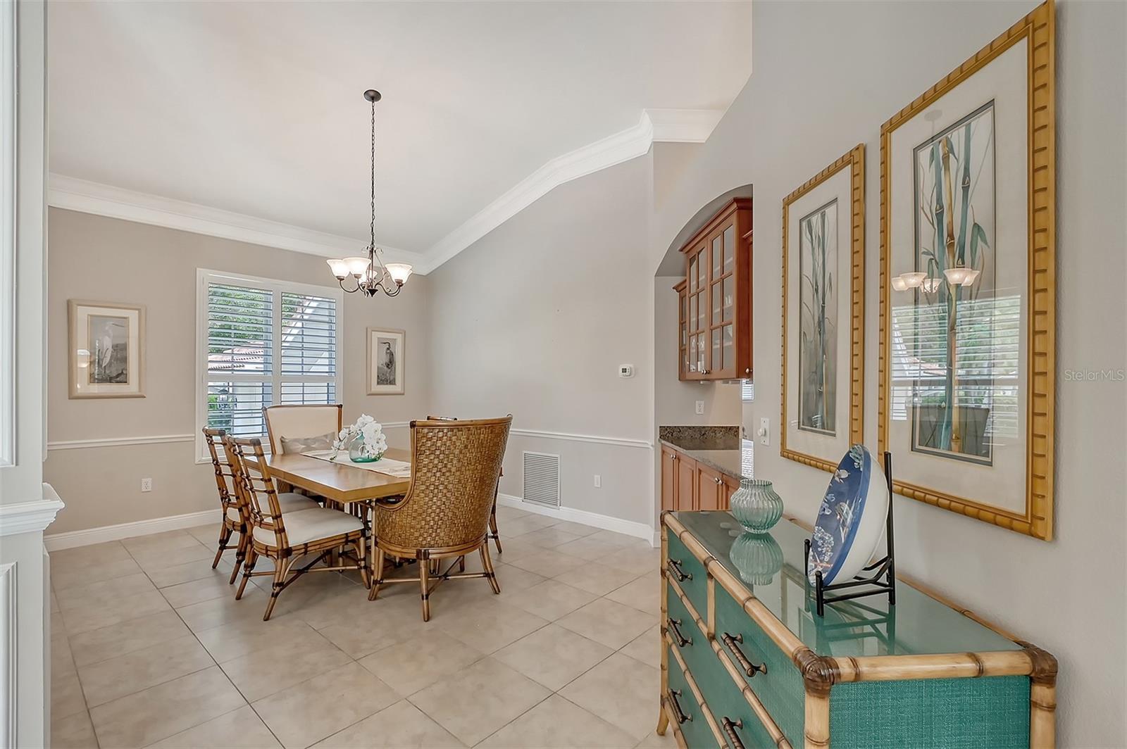 5566 SIESTA ESTATES CT
