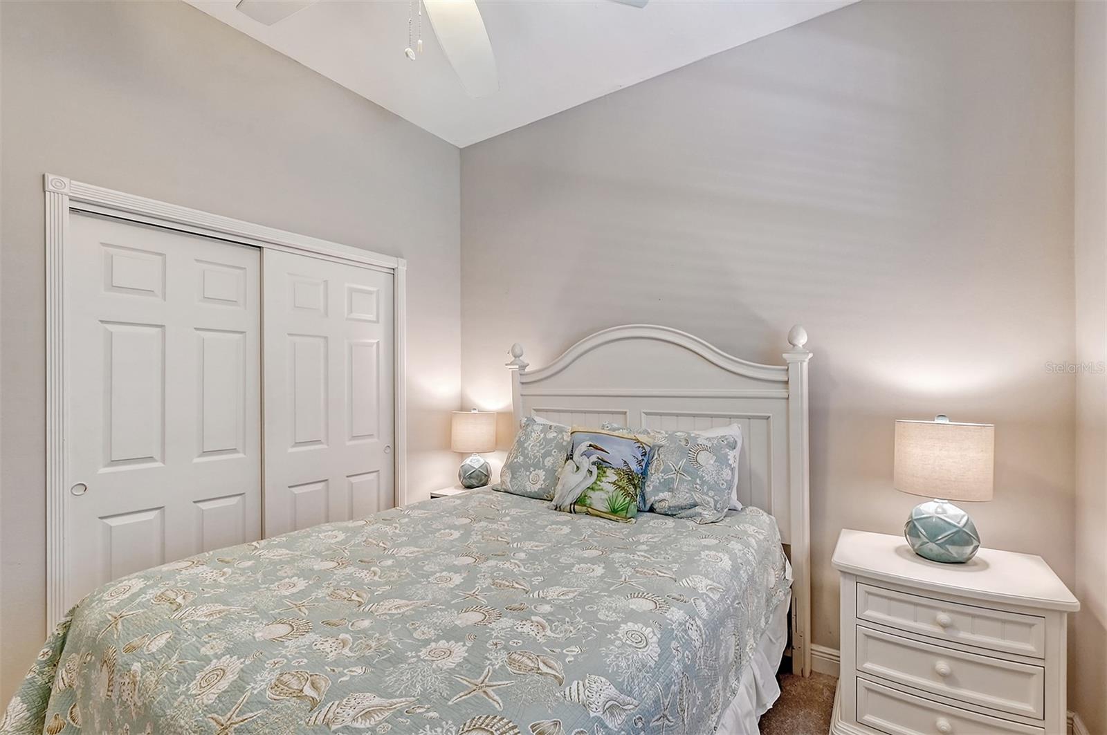5566 SIESTA ESTATES CT