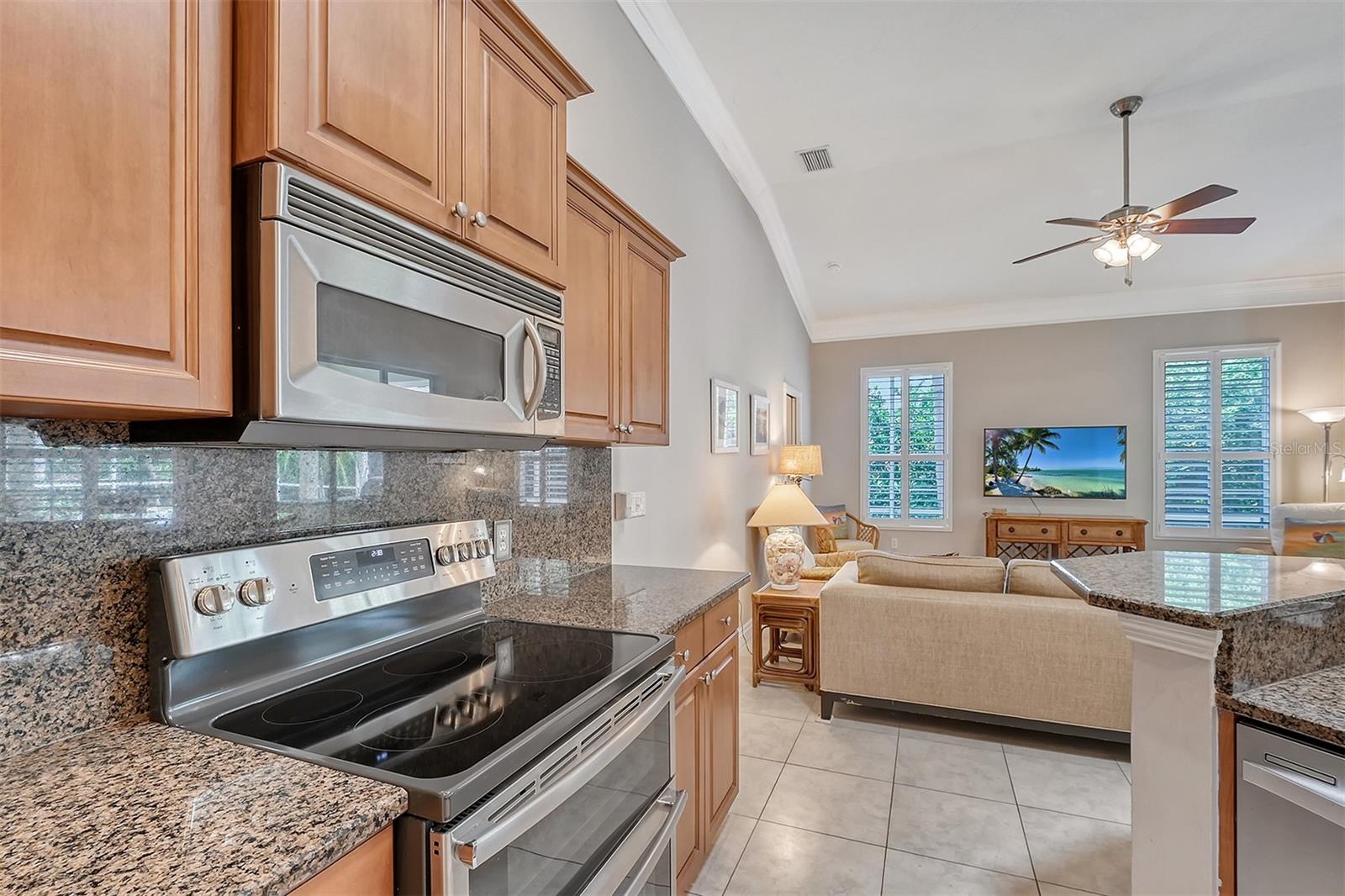 5566 SIESTA ESTATES CT