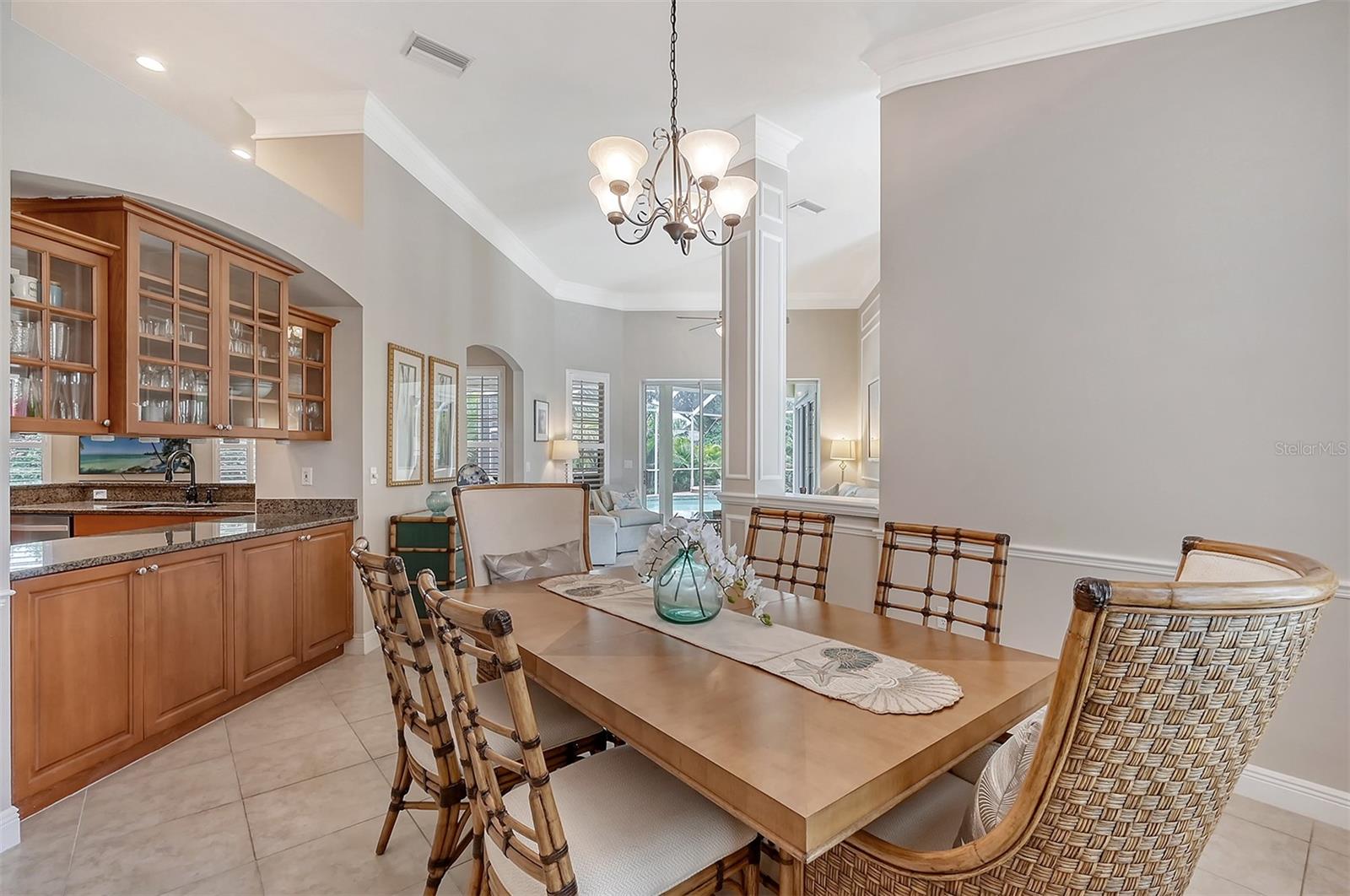5566 SIESTA ESTATES CT