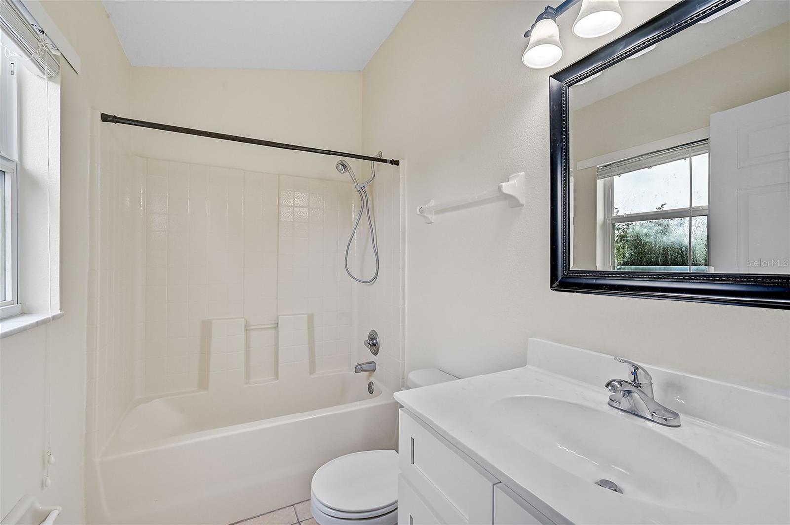 14939 AMBERJACK TER #102