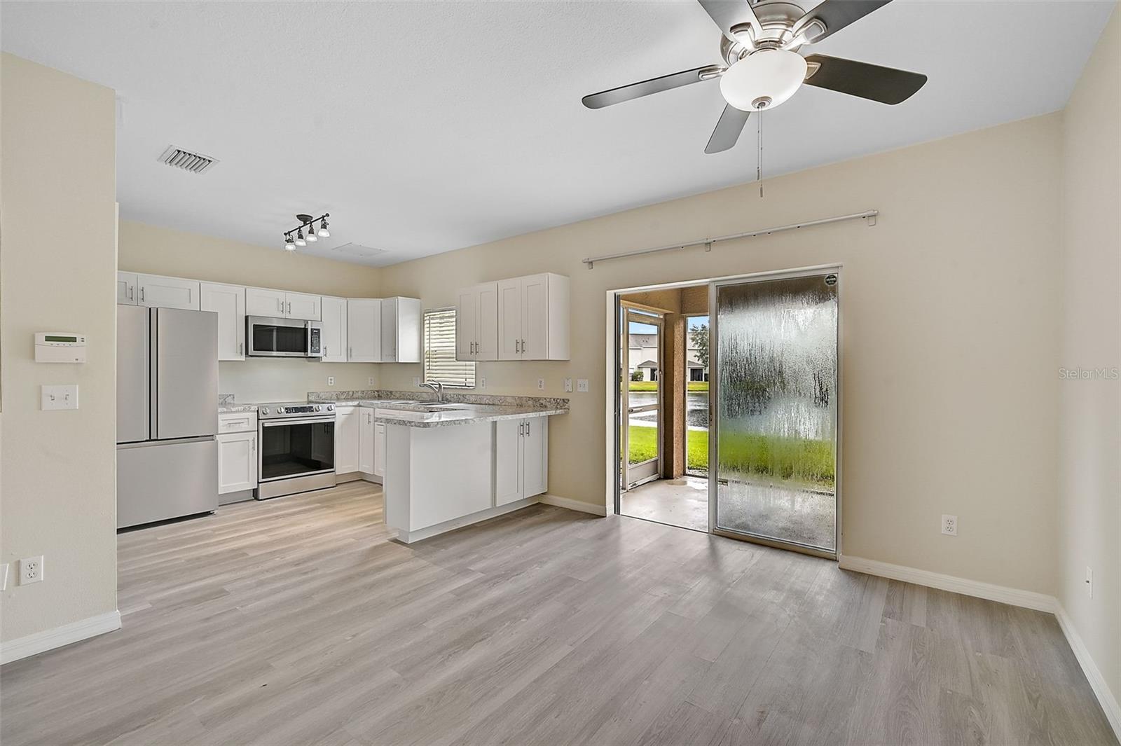 14939 AMBERJACK TER #102