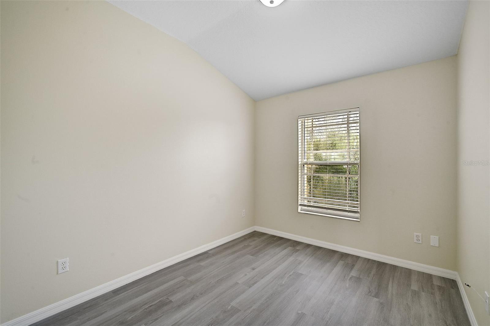 14939 AMBERJACK TER #102