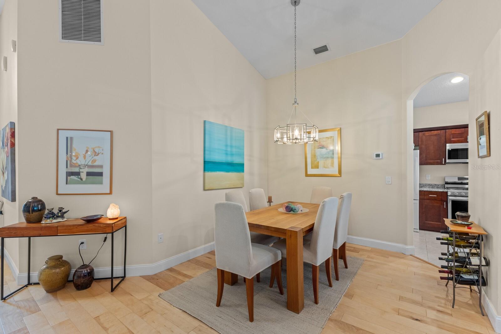 6690 TAILFEATHER WAY