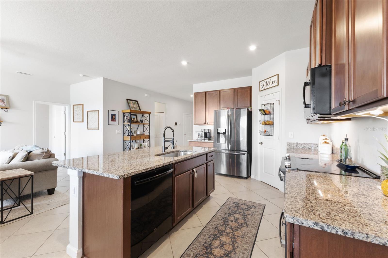 6116 114TH DR E