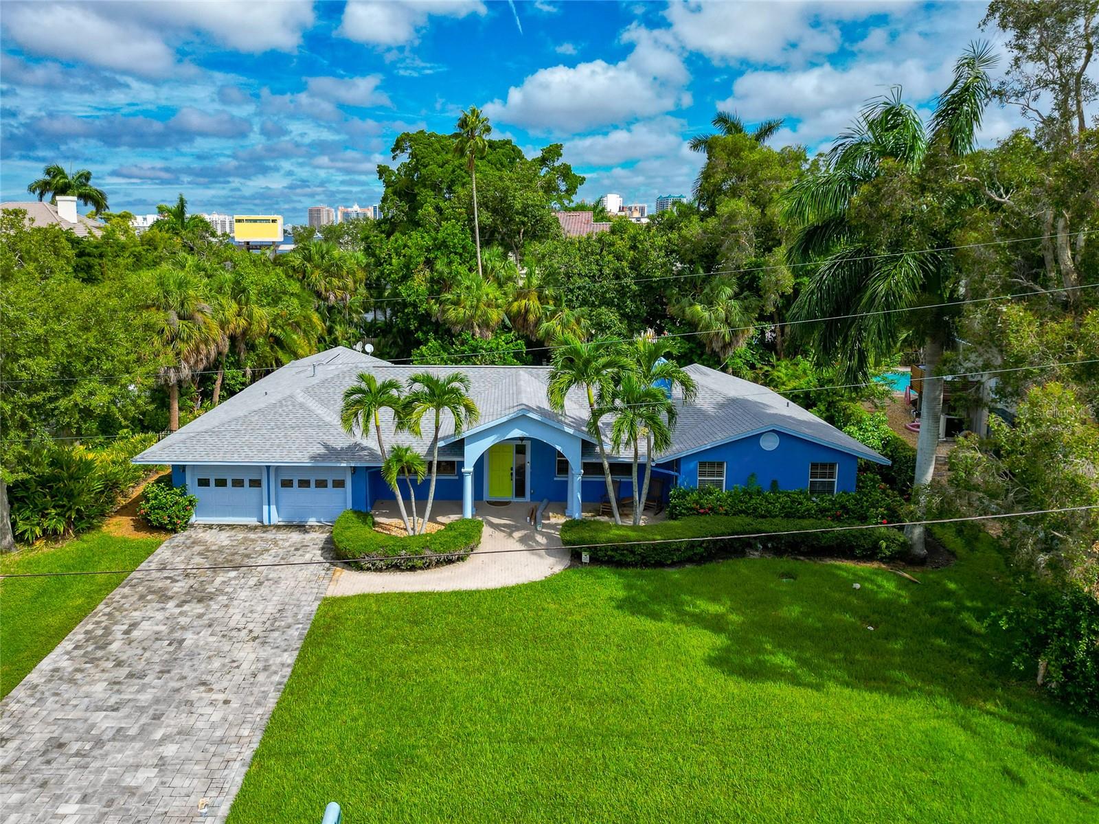 1389 HARBOR DR