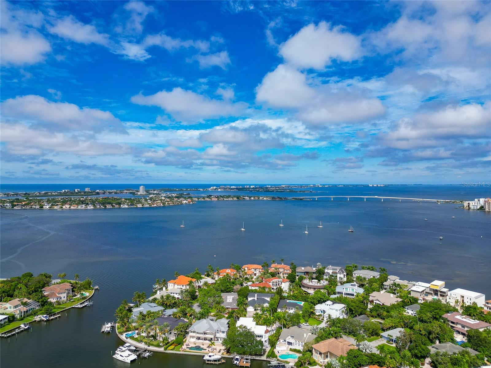 1389 HARBOR DR