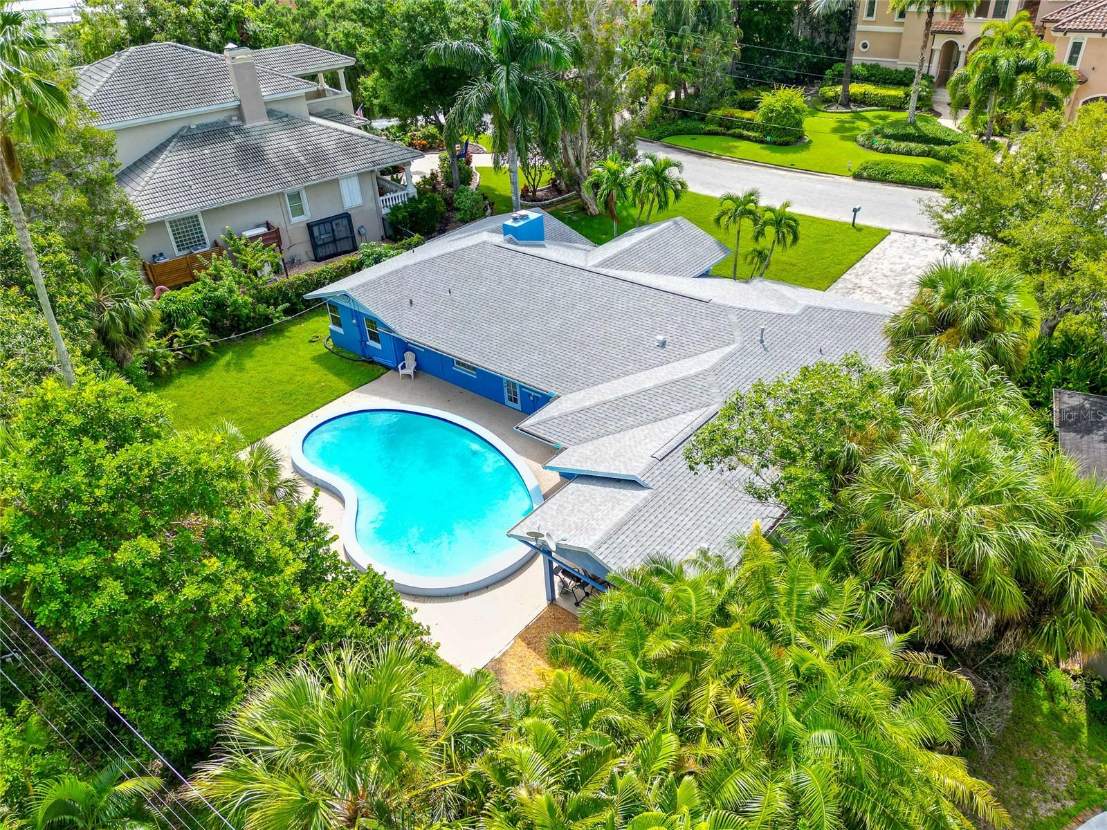 1389 HARBOR DR