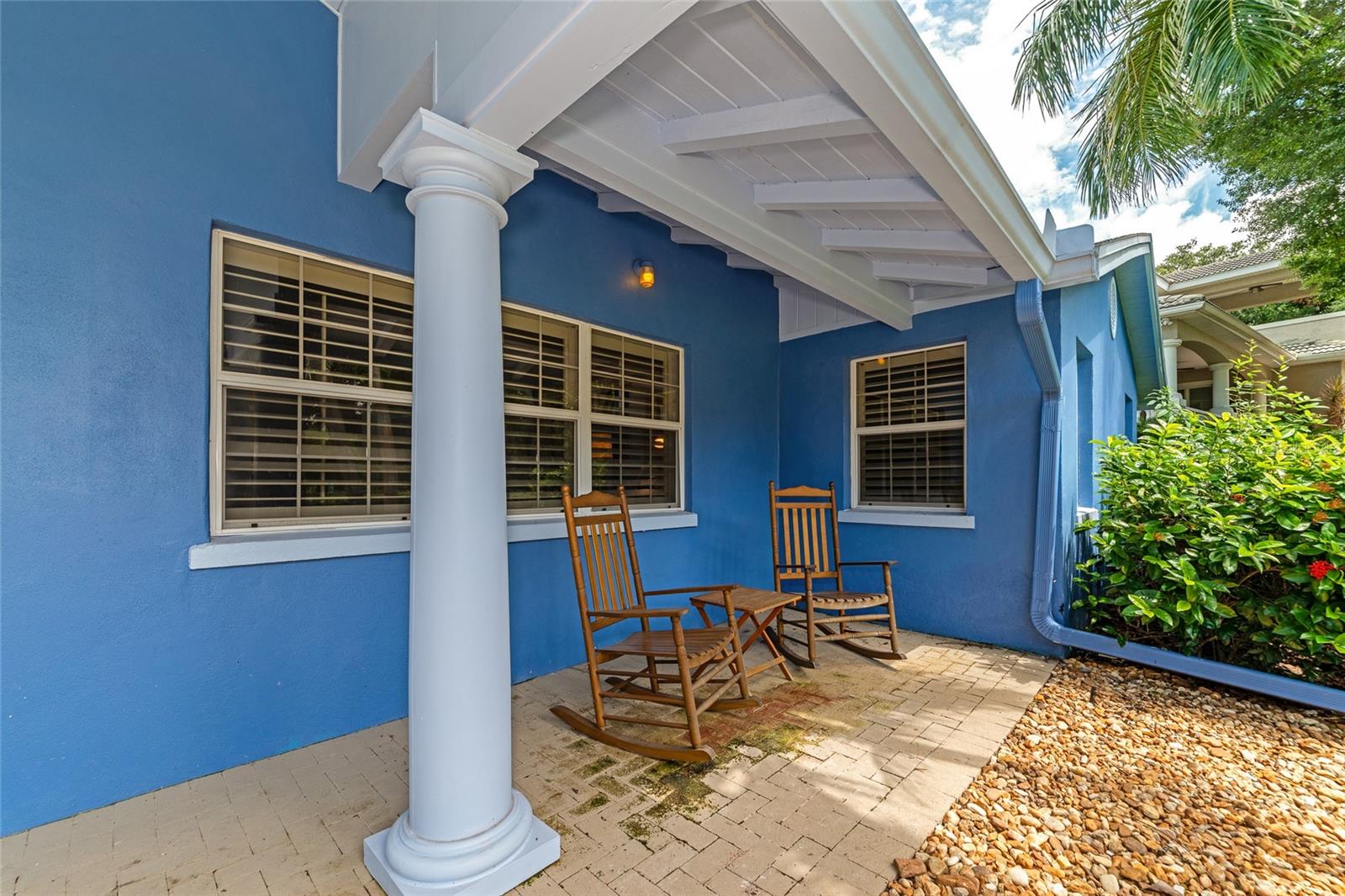 1389 HARBOR DR