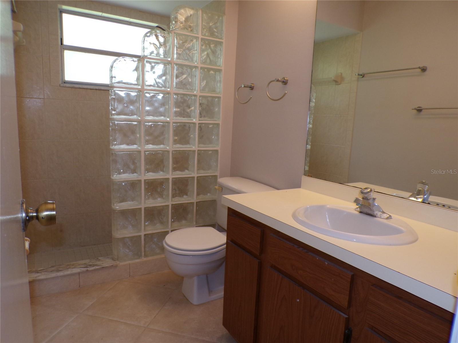 4973 VILLAGE GARDENS DR #50