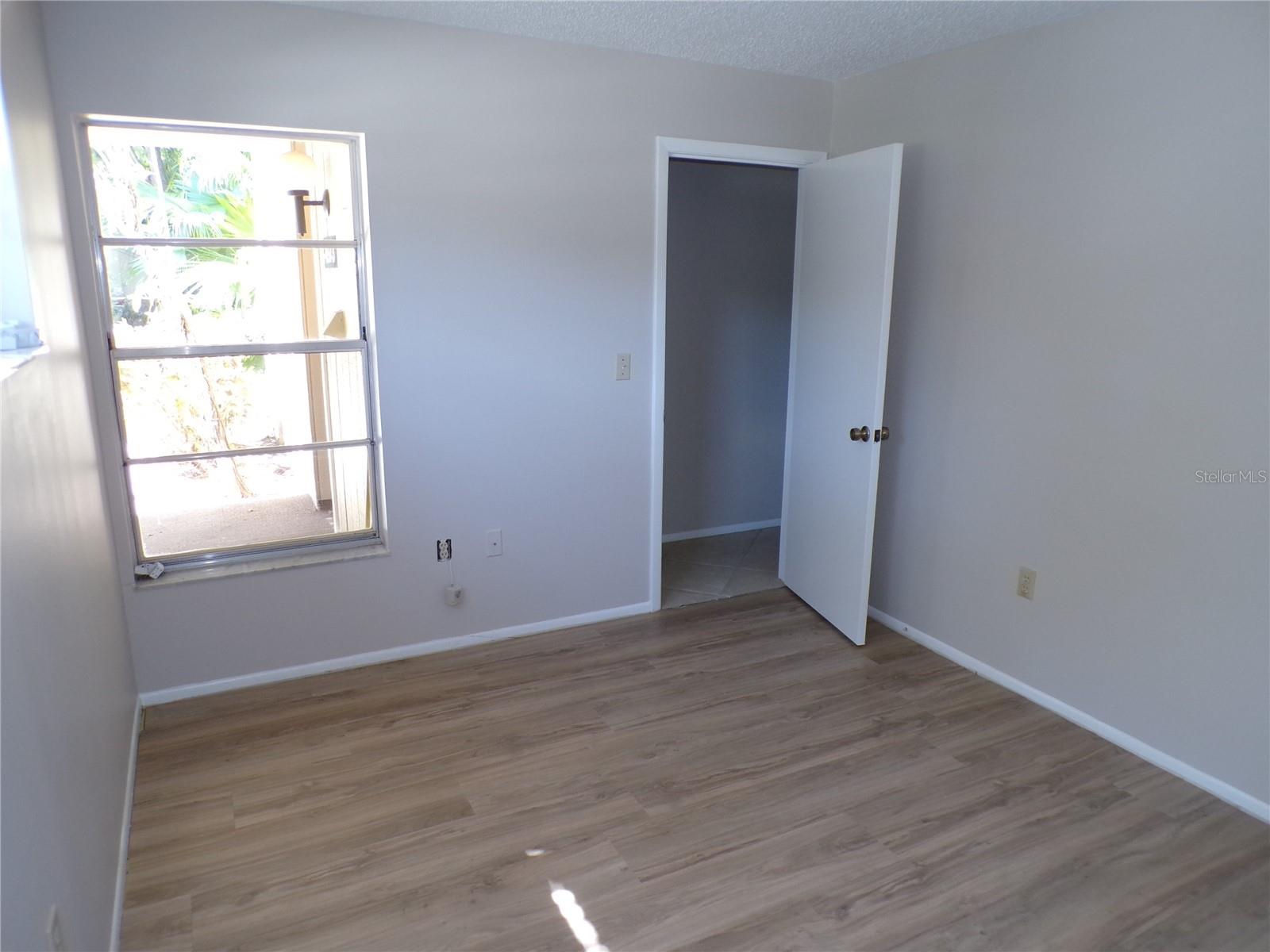 4973 VILLAGE GARDENS DR #50