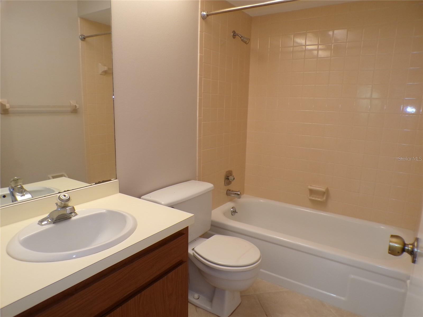 4973 VILLAGE GARDENS DR #50