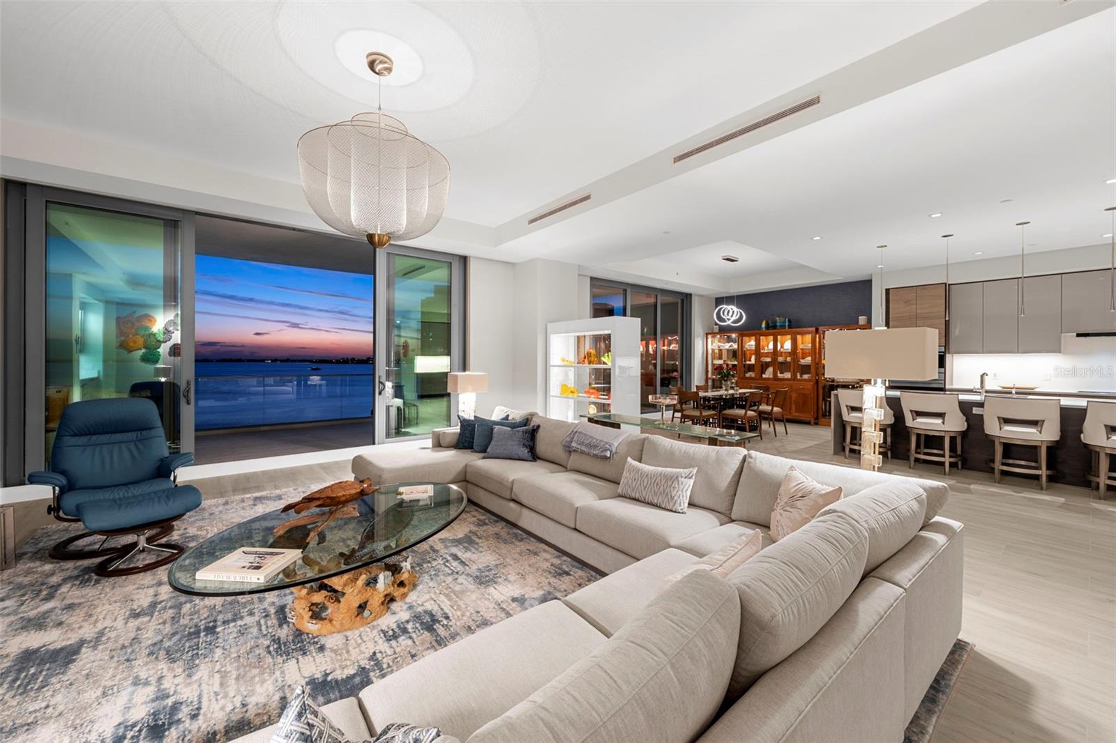 401 QUAY COMMONS #803