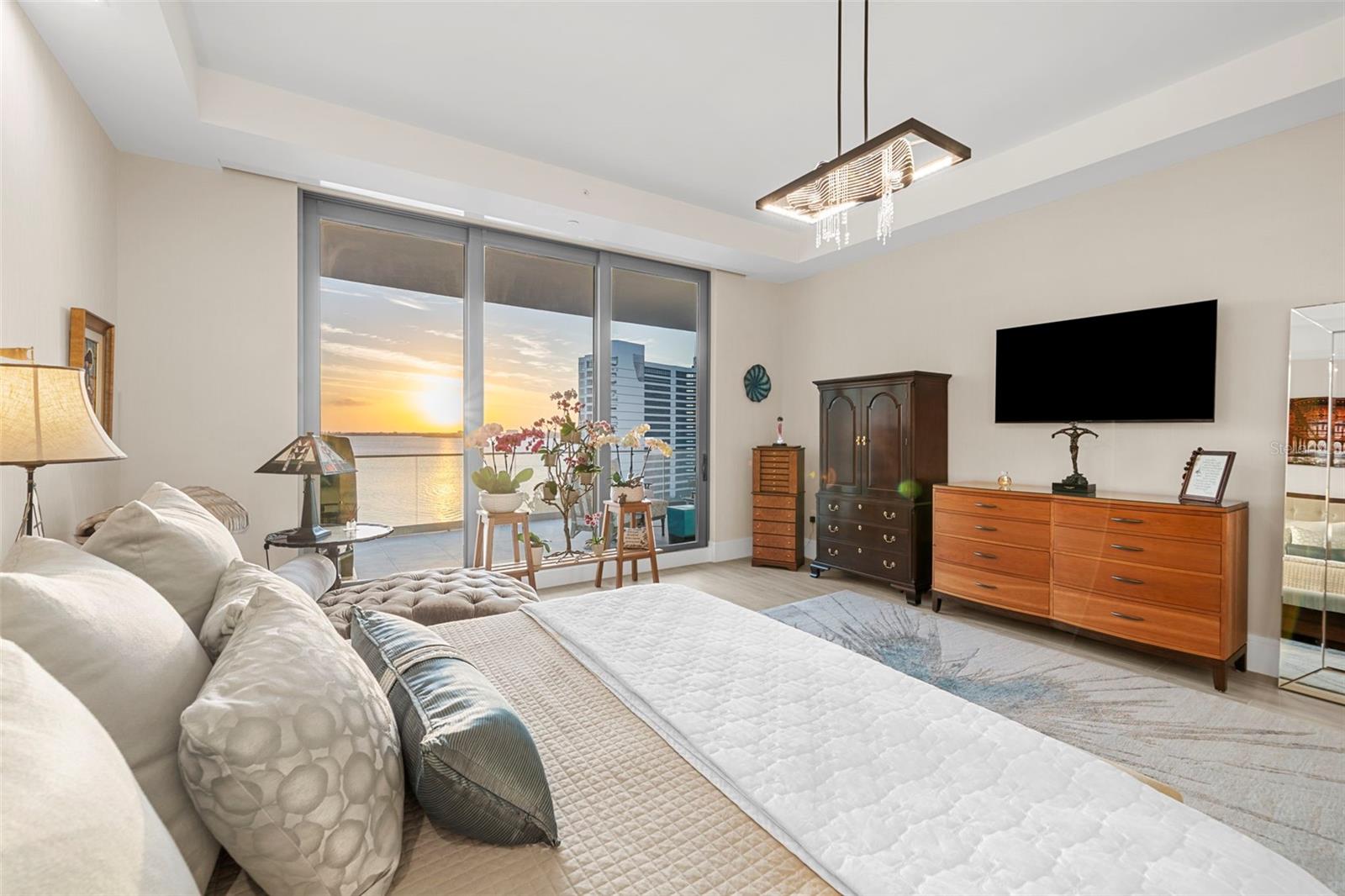 401 QUAY COMMONS #803