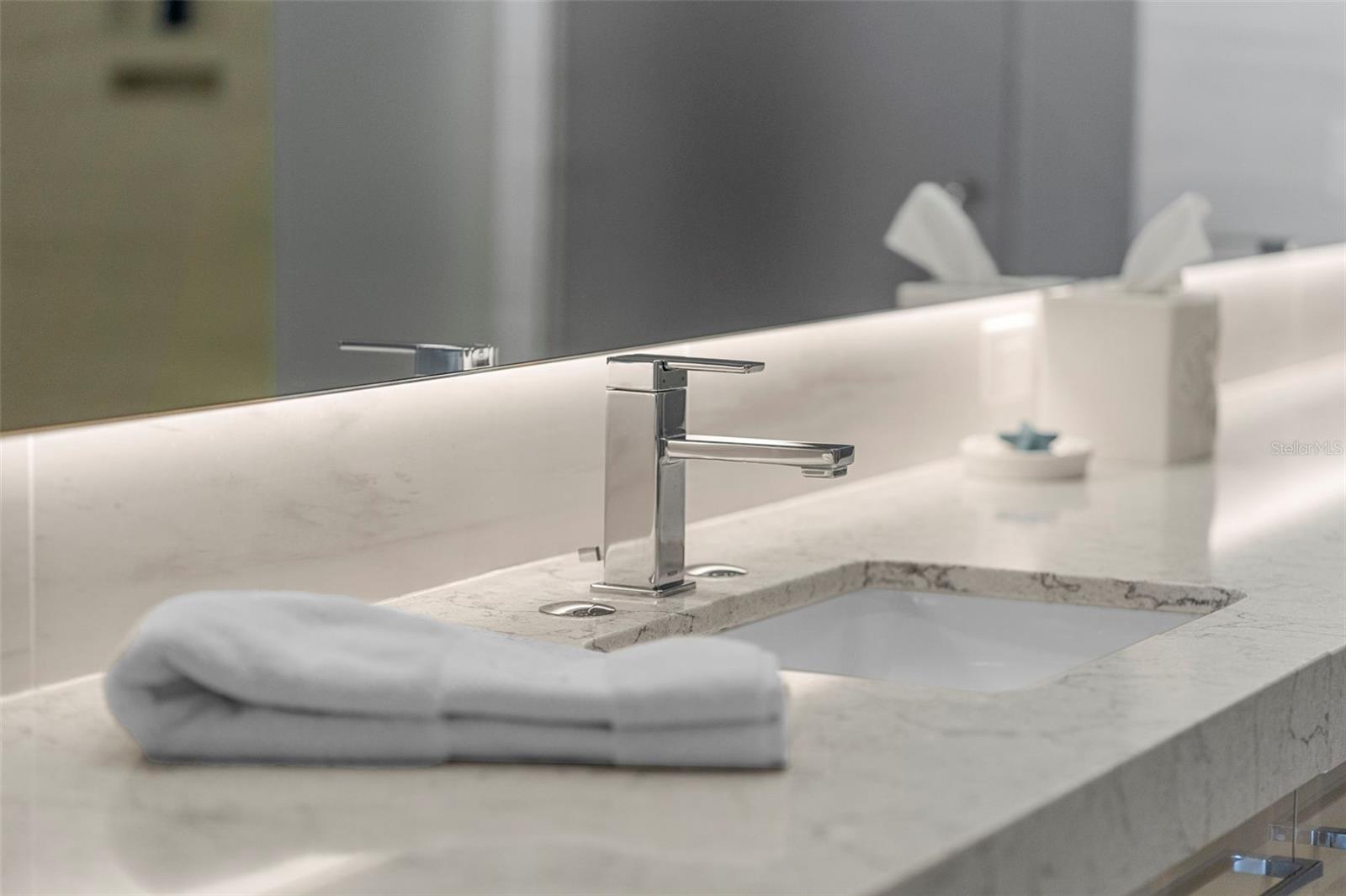 401 QUAY COMMONS #803