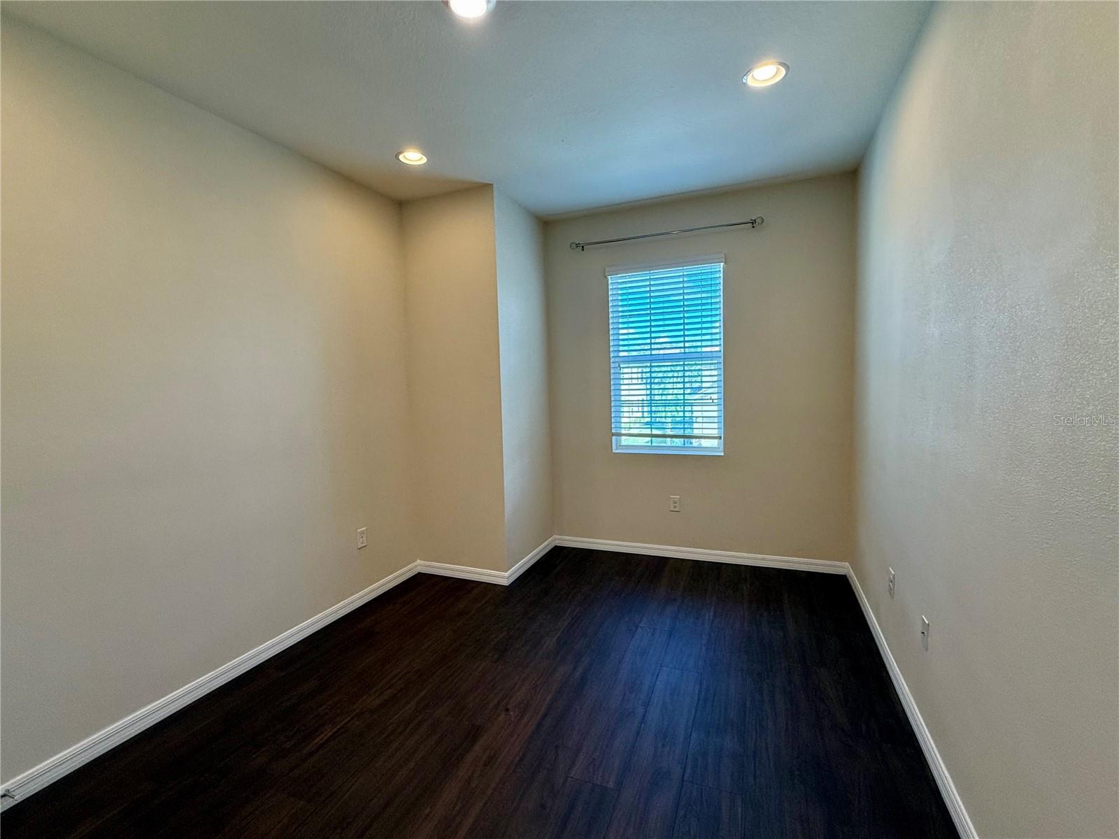 8382 ENCLAVE WAY #101