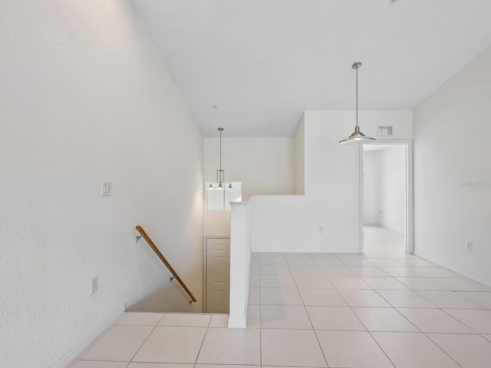 7335 FOUNTAIN PALM CIR #7335