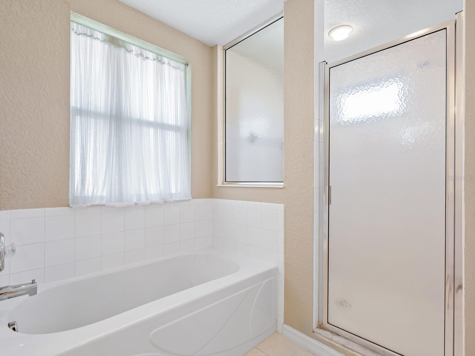 7335 FOUNTAIN PALM CIR #7335