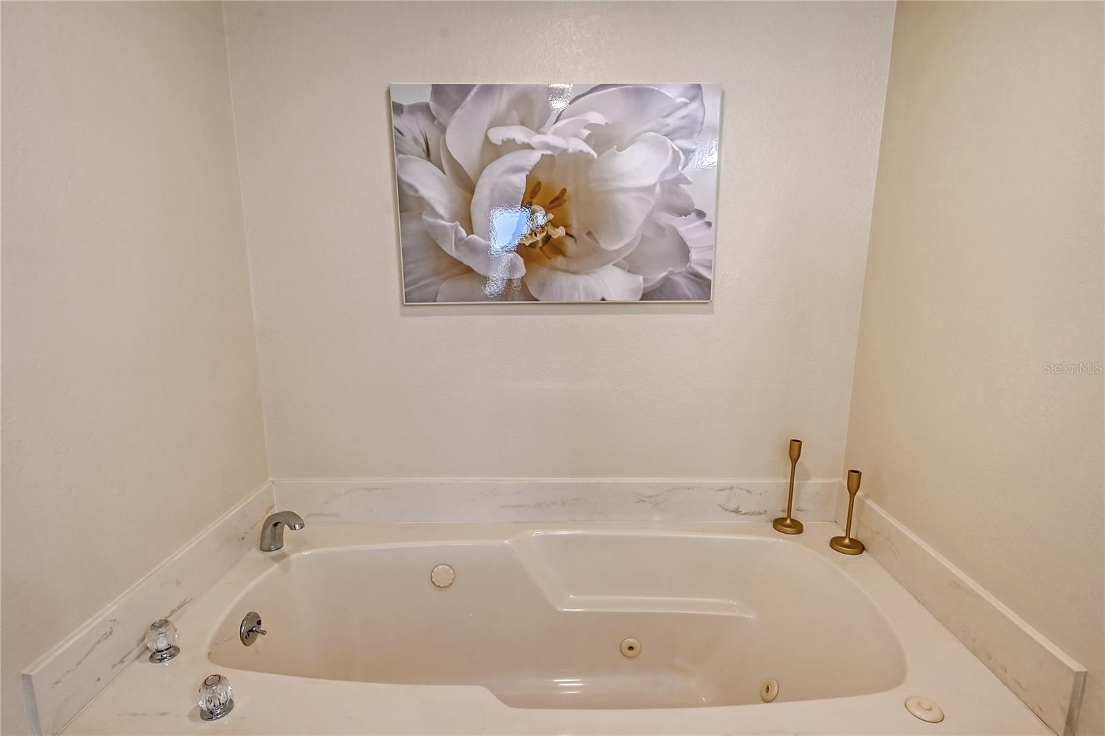 5911 MIDNIGHT PASS RD #504