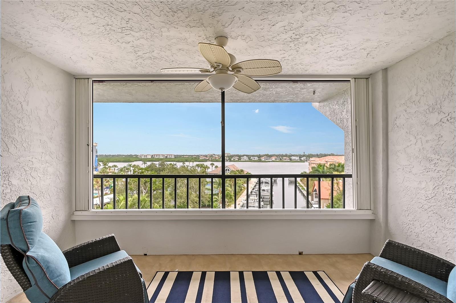 5911 MIDNIGHT PASS RD #504