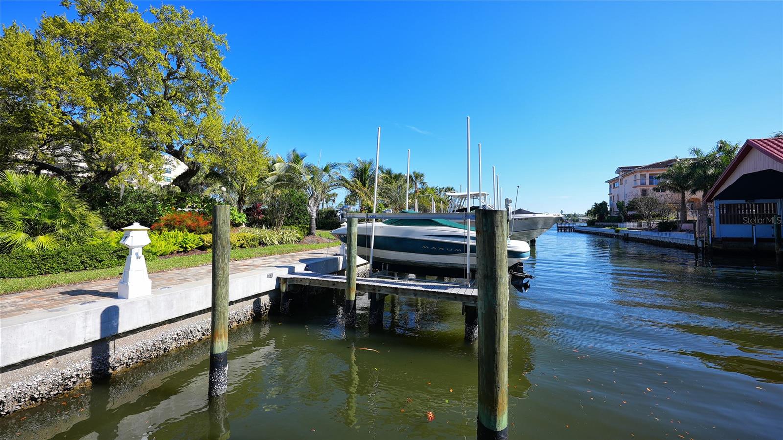 5911 MIDNIGHT PASS RD #504