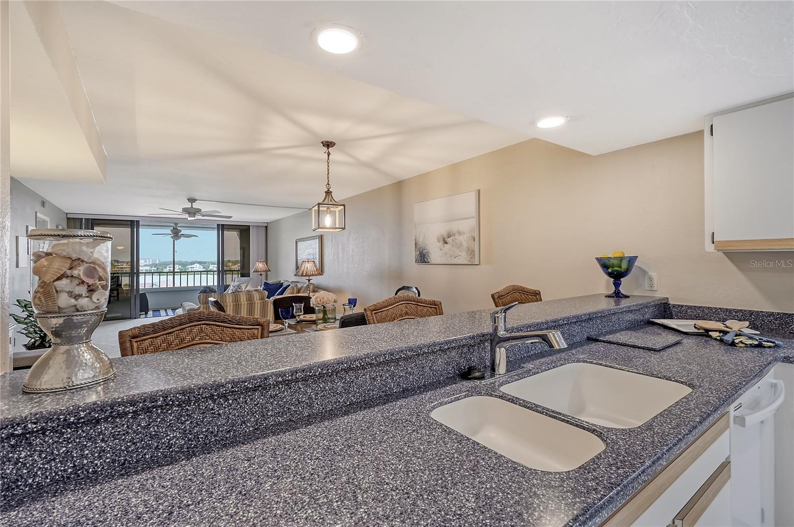 5911 MIDNIGHT PASS RD #504