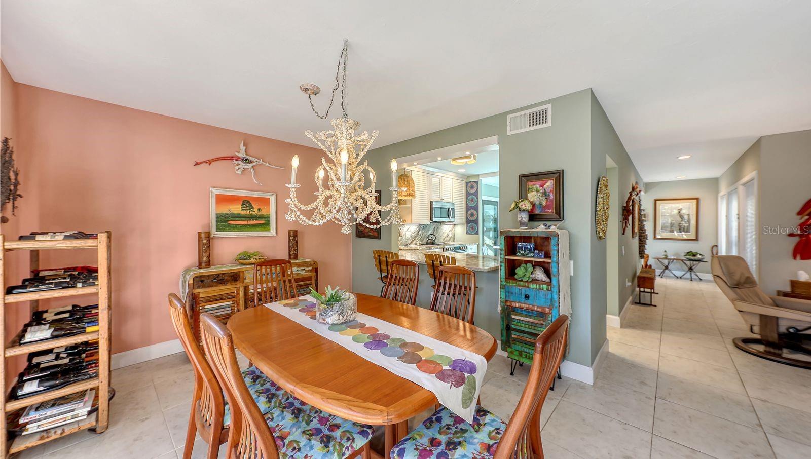 225 WOODLAND DR
