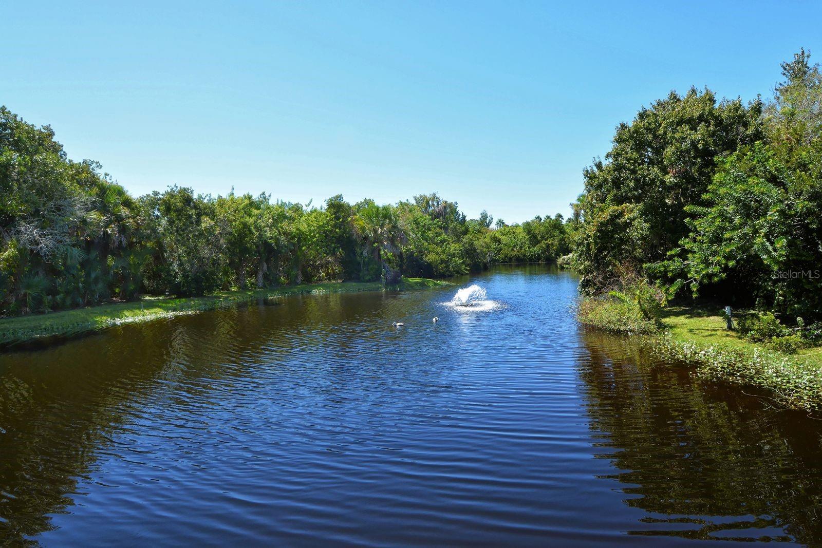 225 WOODLAND DR