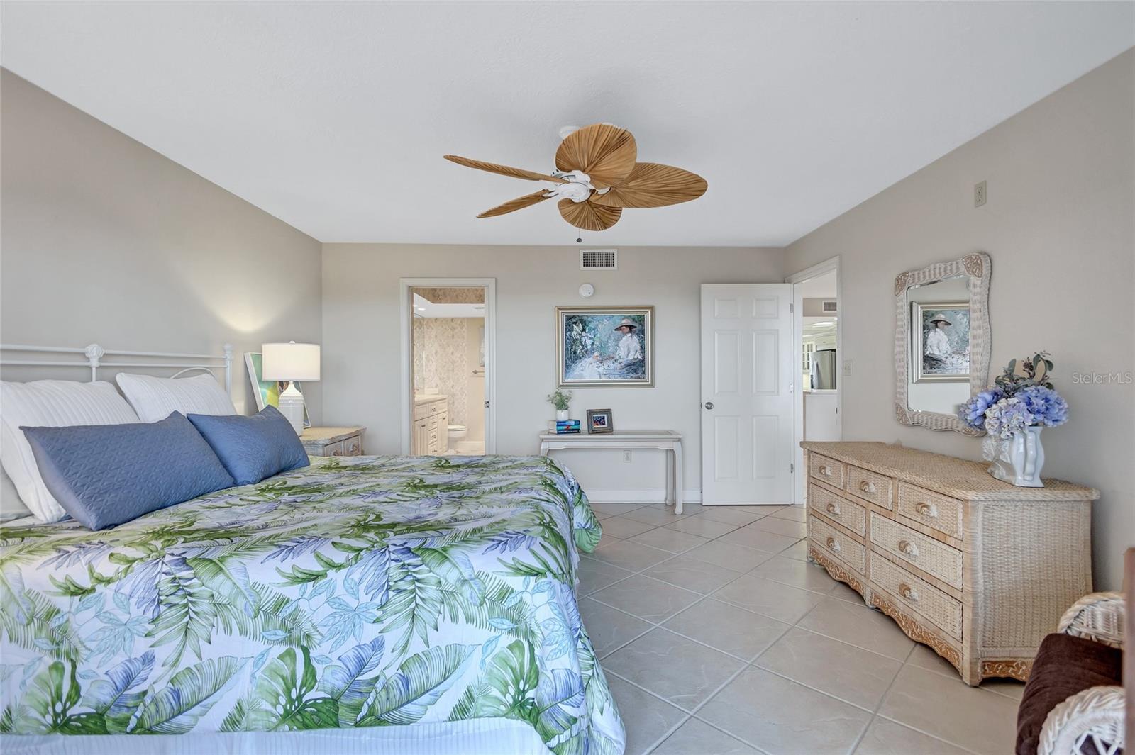 420 BEACH RD #203