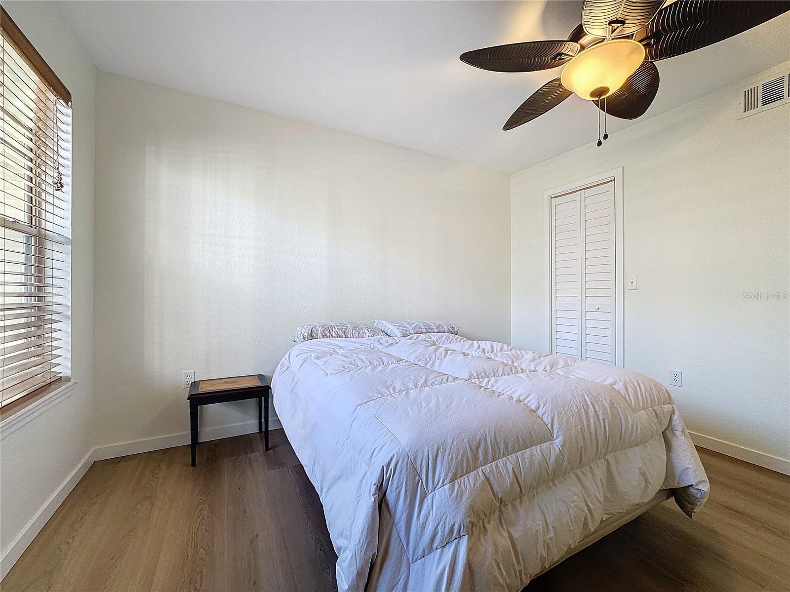 850 S TAMIAMI TRL #402