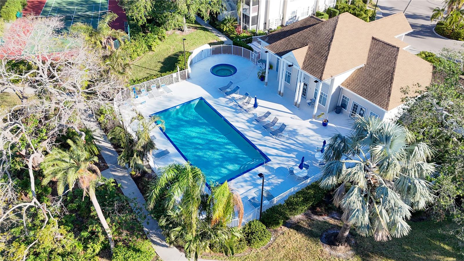 850 S TAMIAMI TRL #402