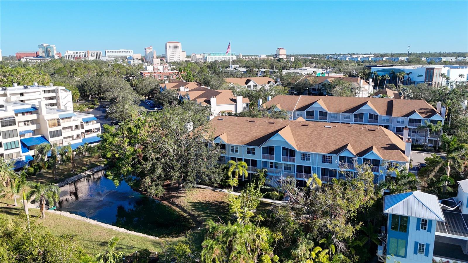 850 S TAMIAMI TRL #402