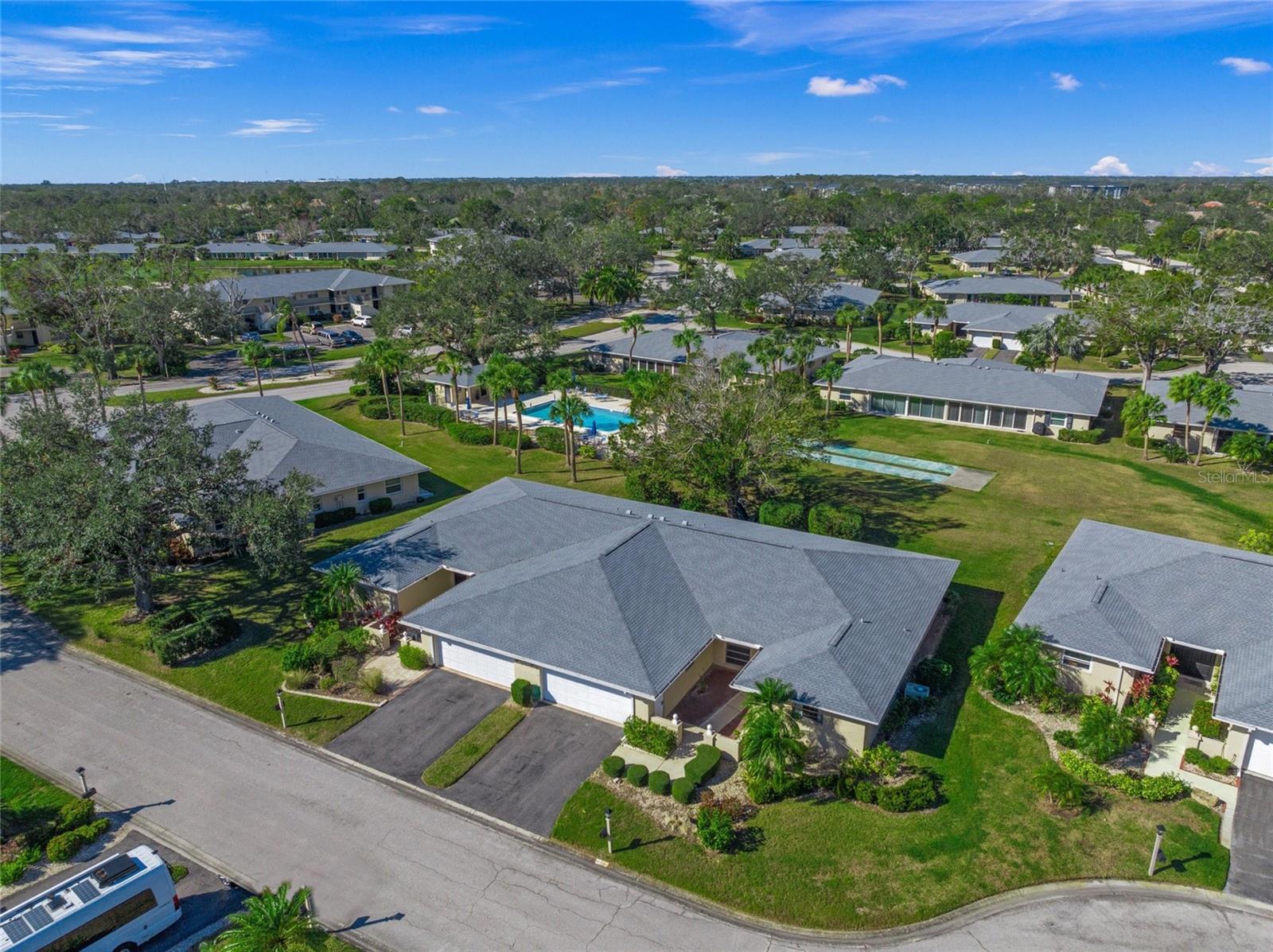 6946 W COUNTRY CLUB DR N