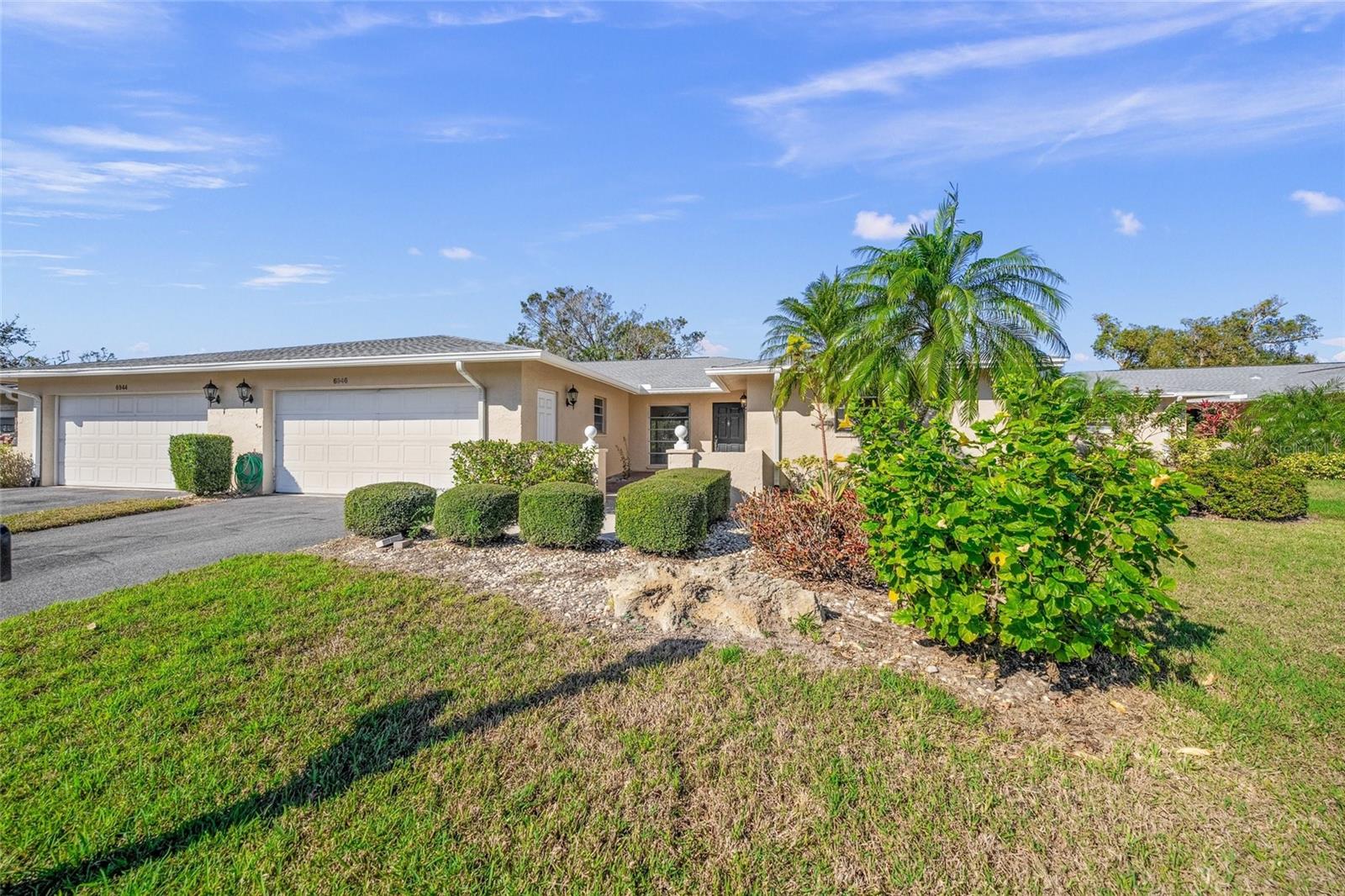 6946 W COUNTRY CLUB DR N