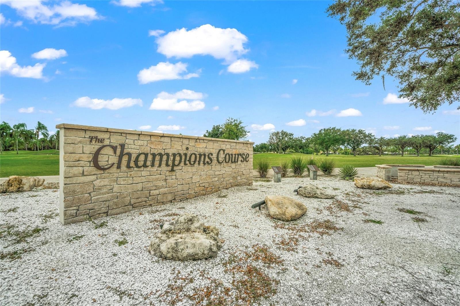 6946 W COUNTRY CLUB DR N