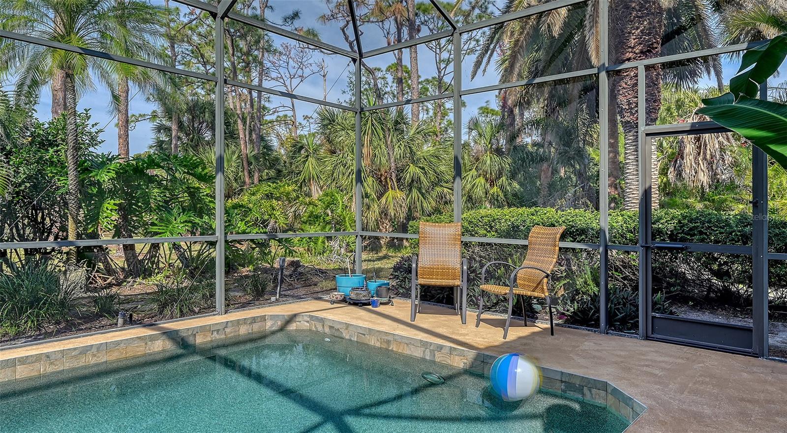 1965 WHITE FEATHER LN