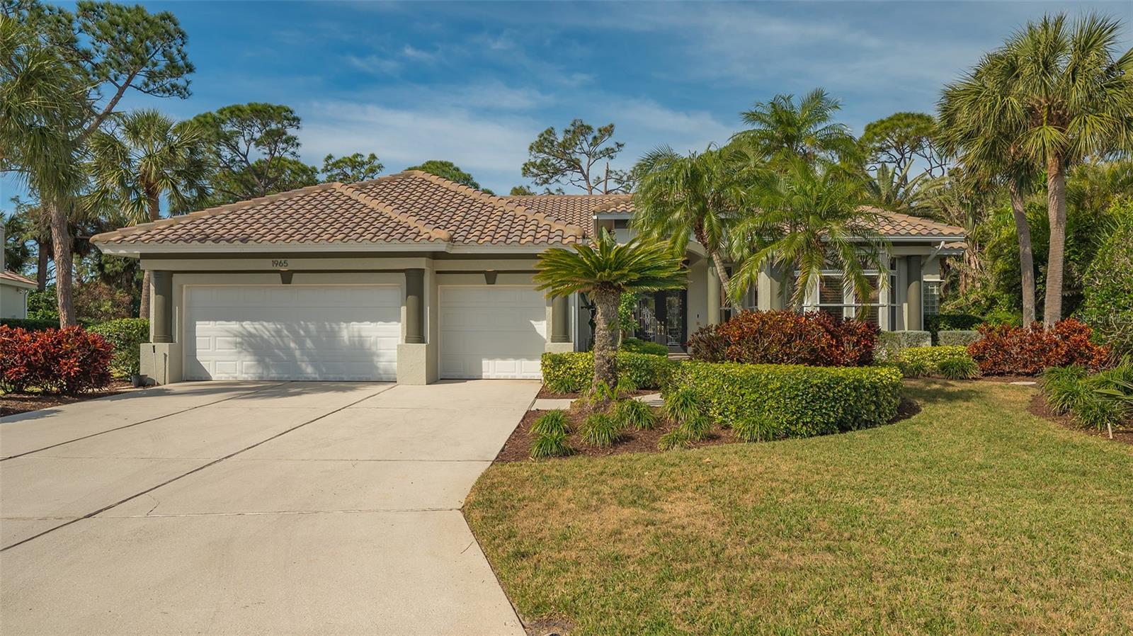 1965 WHITE FEATHER LN