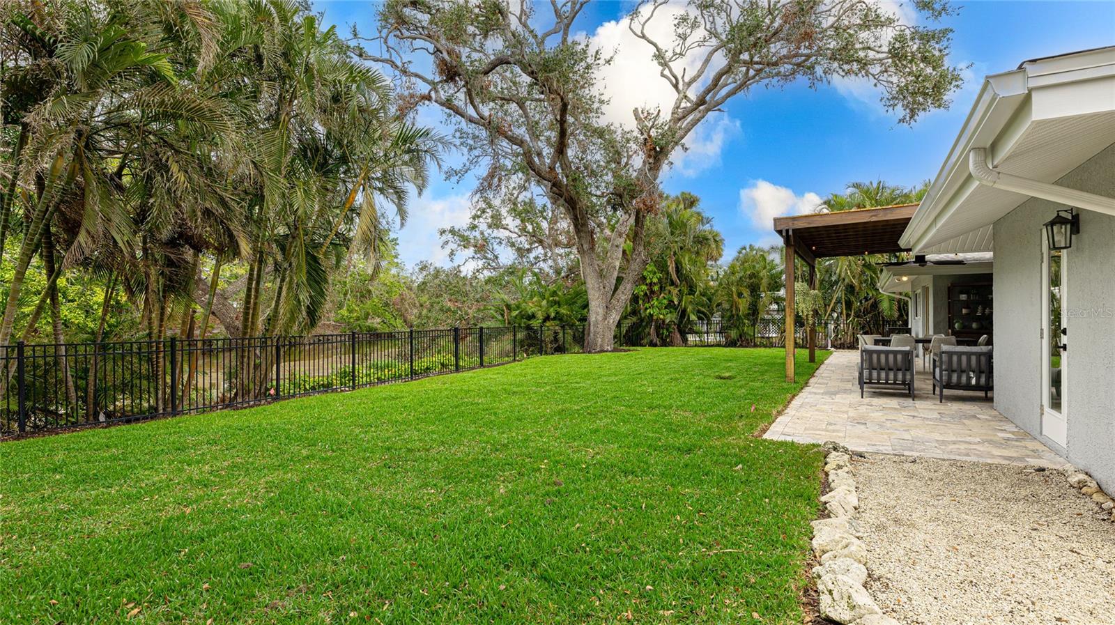 3348 S SECLUSION DR