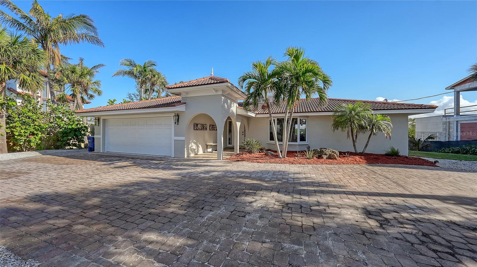 3858 CASEY KEY