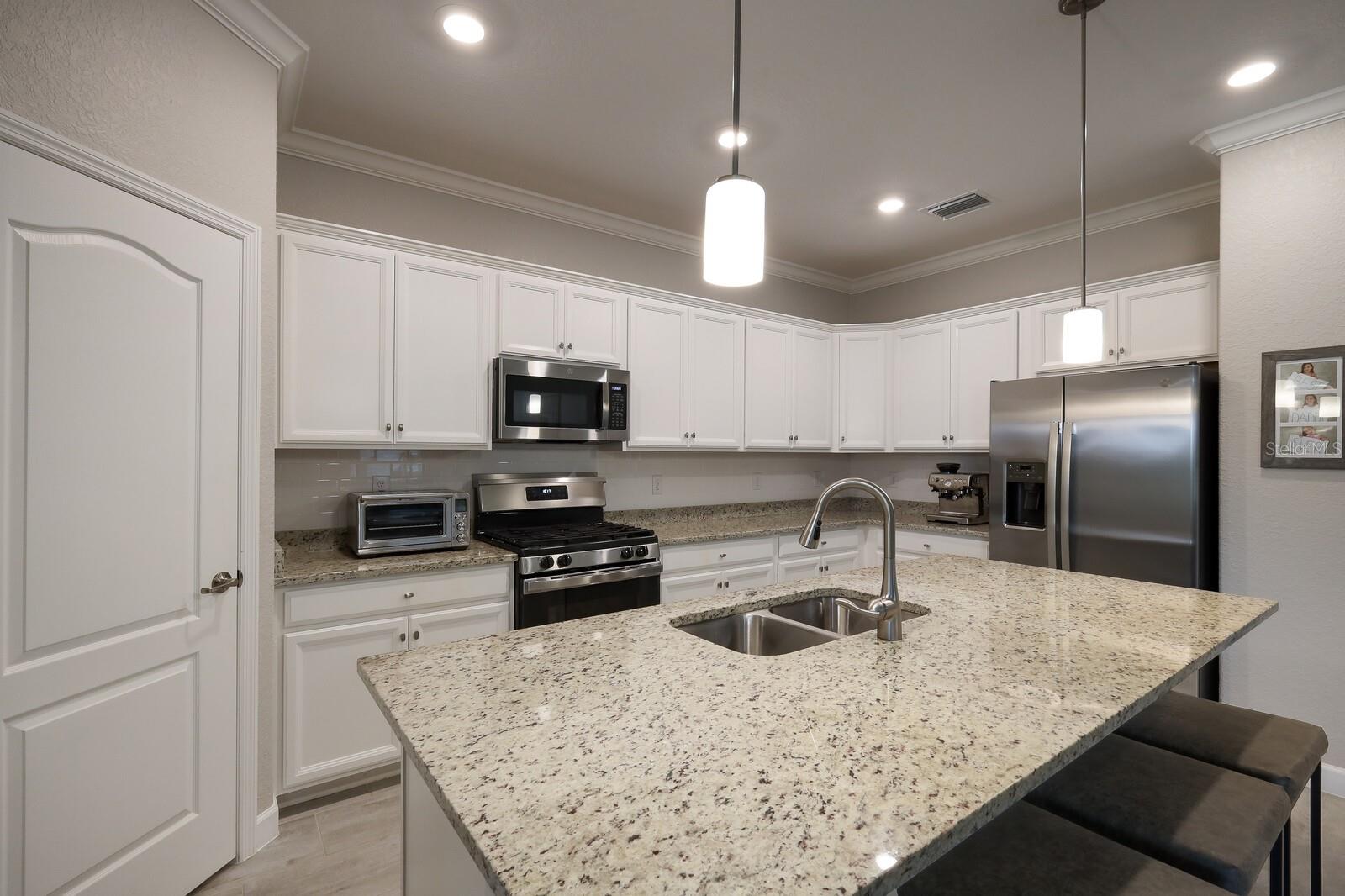 6527 CLAIRBORNE LN