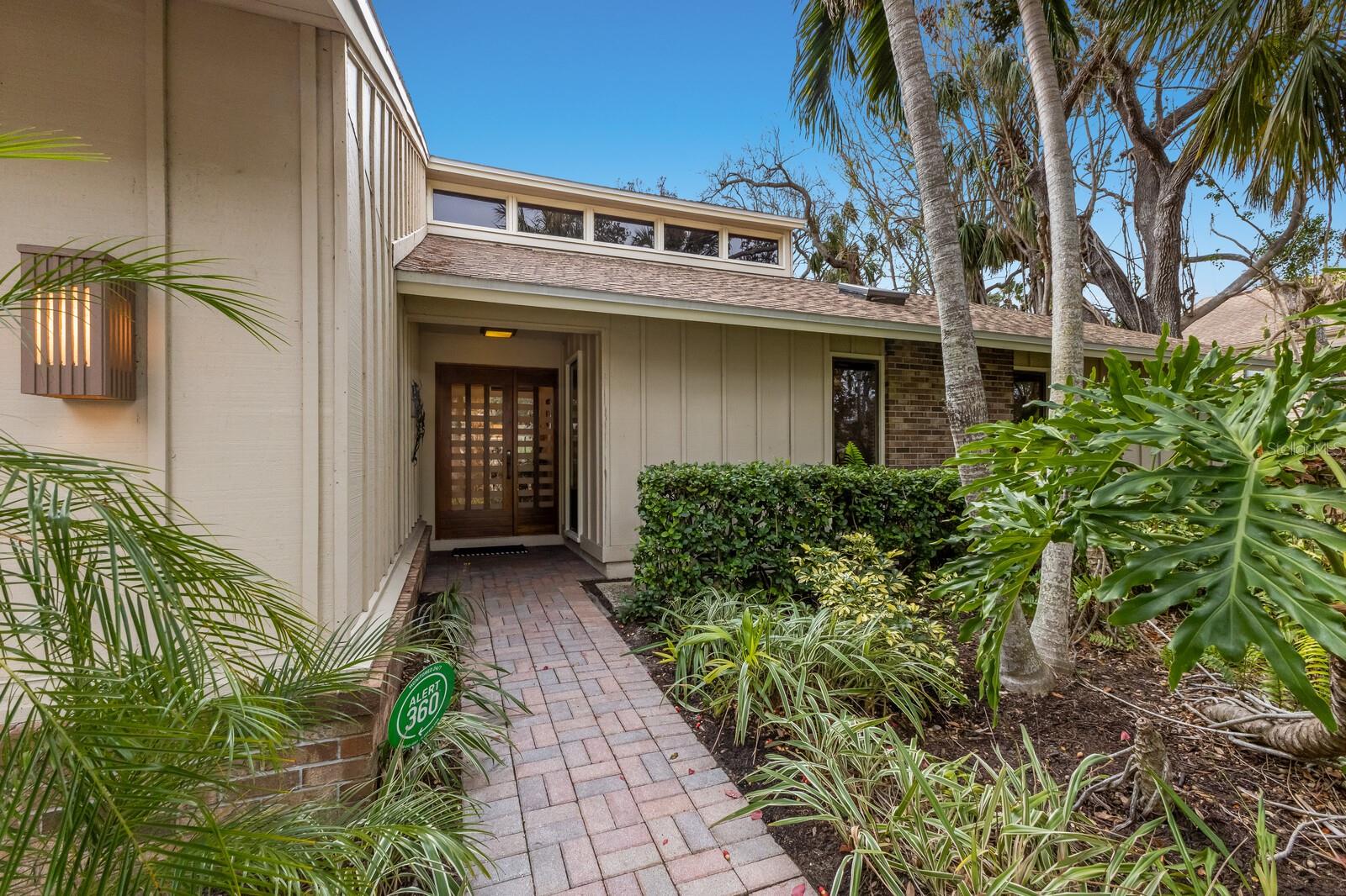 1225 S VIEW DR