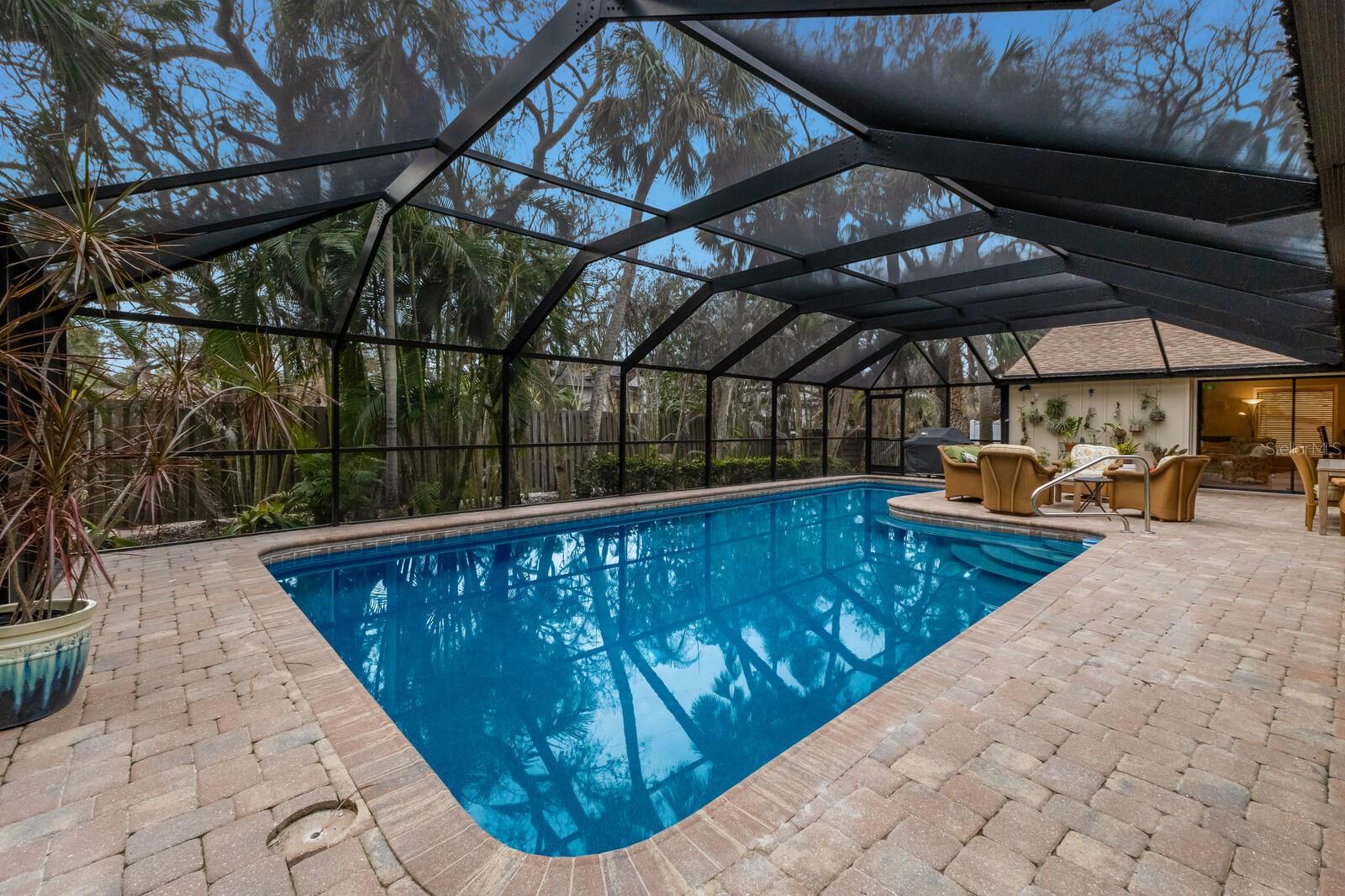 1225 S VIEW DR