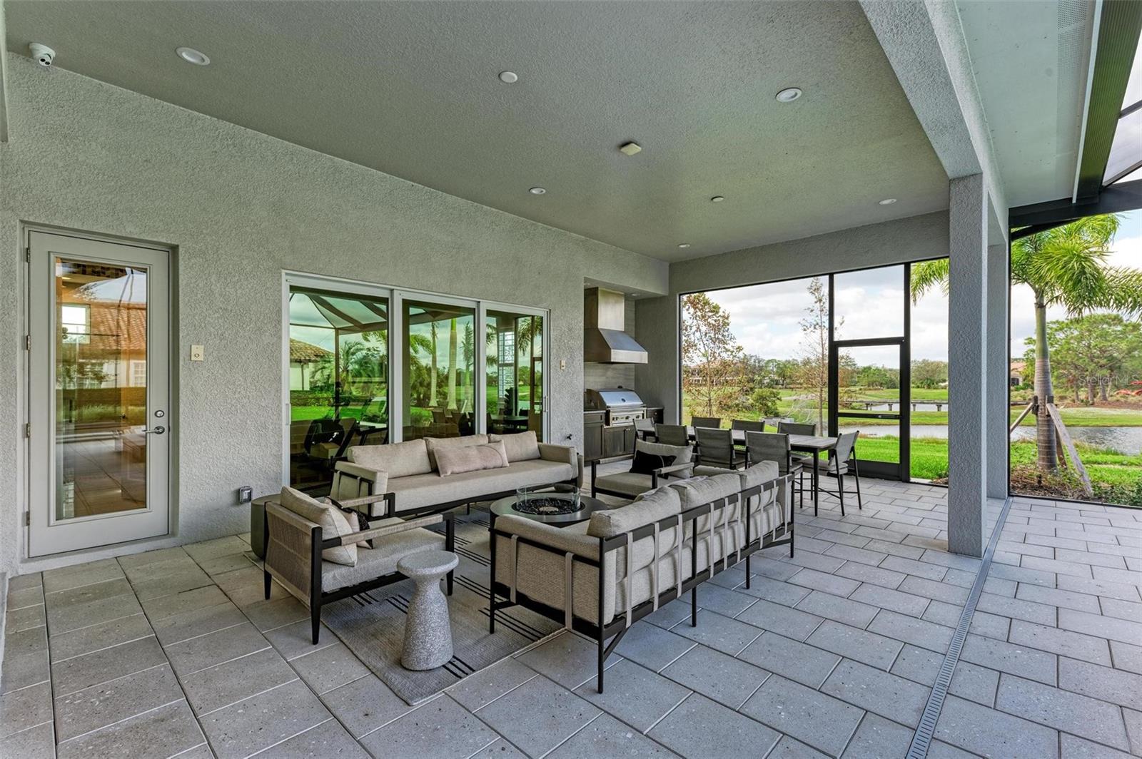 3761 FOUNDERS CLUB DR