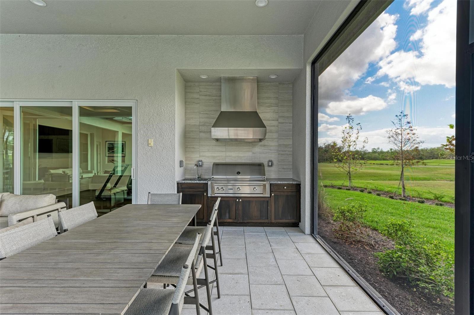 3761 FOUNDERS CLUB DR