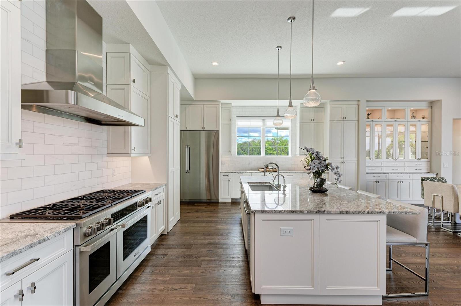 3761 FOUNDERS CLUB DR