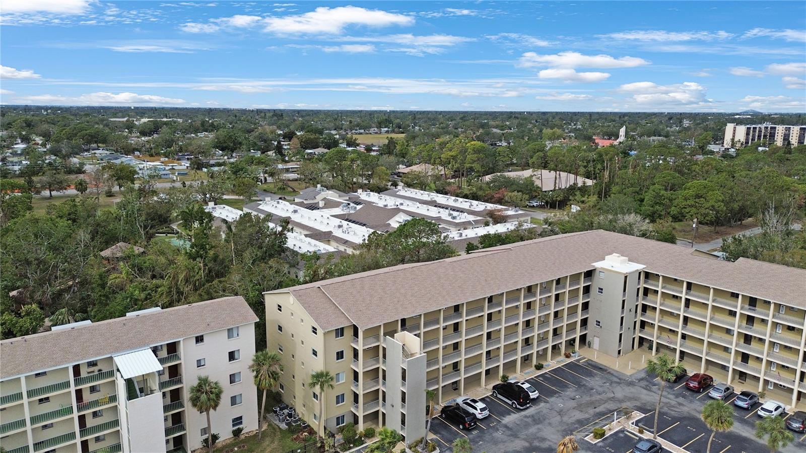 3622 LAKE BAYSHORE DR #K302