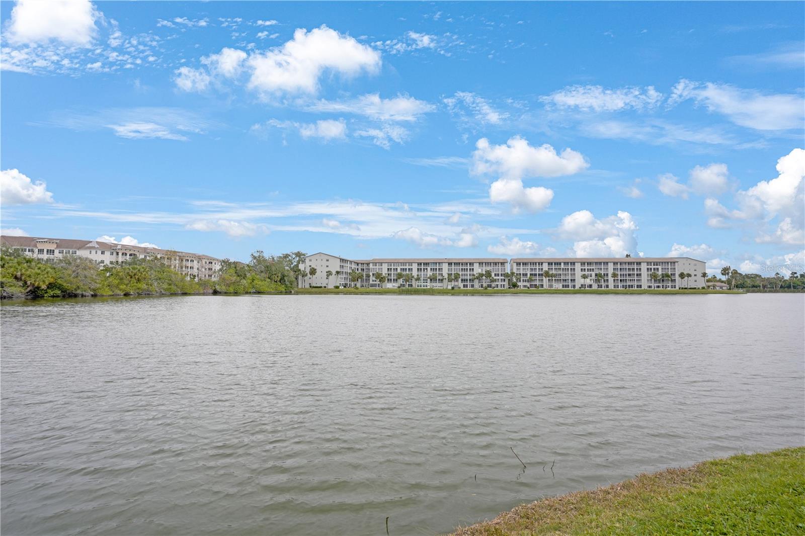3622 LAKE BAYSHORE DR #K302
