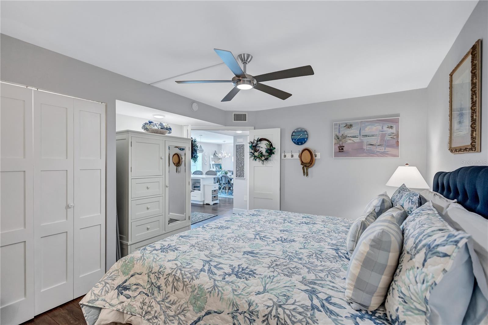 20 WHISPERING SANDS DR #306