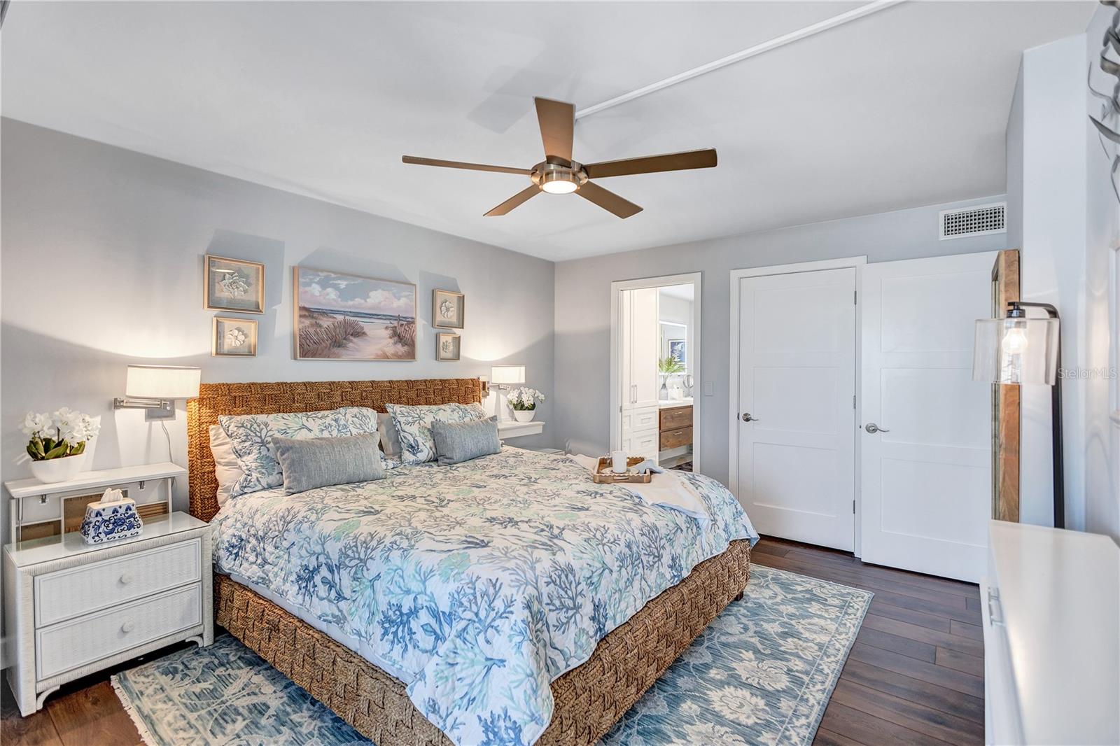 20 WHISPERING SANDS DR #306