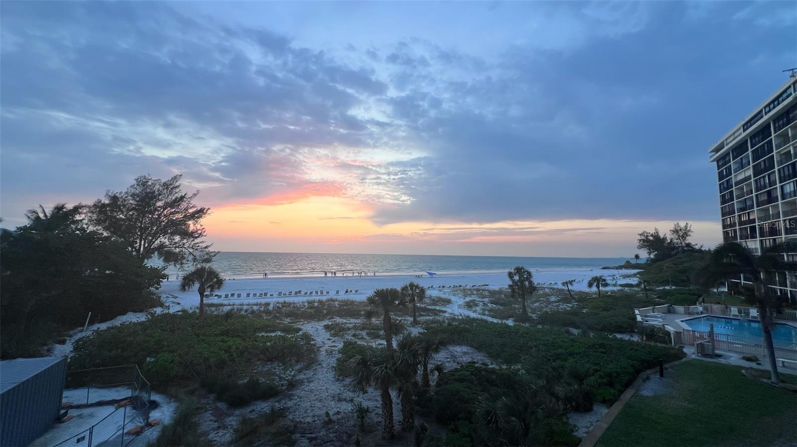 20 WHISPERING SANDS DR #306